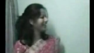 ಬಸ್ಟಿ ಹೊಂಬಣ್ಣದ ವಿಕ್ಟ ...